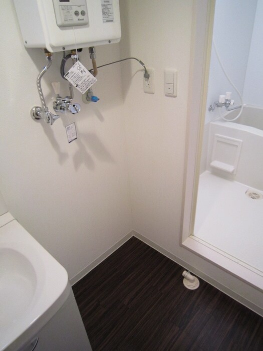 物件内観写真16　(洗濯機置場)