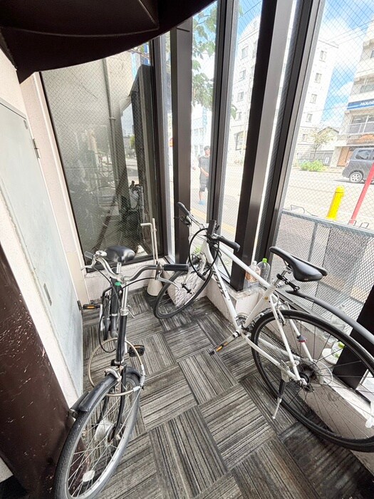 物件外観写真5　(駐輪場)