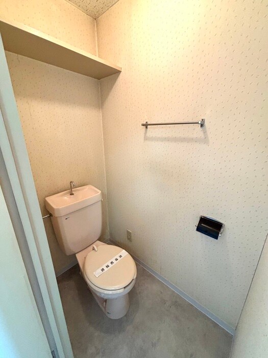 物件内観写真15　(トイレ)