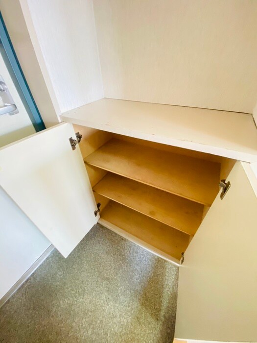 物件内観写真17　(靴箱)