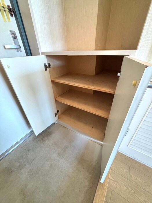 物件内観写真18　(靴箱)