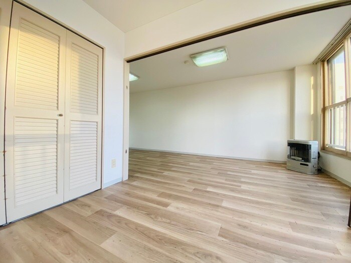 物件内観写真22　(居室)