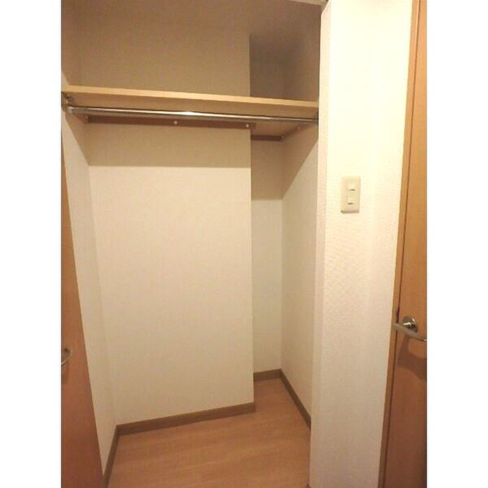 物件内観写真9　(収納)
