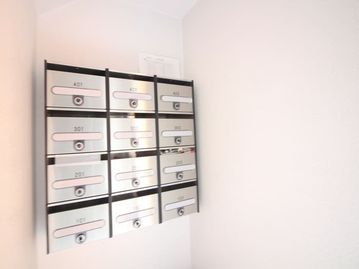 物件外観写真5　(エントランス部分)