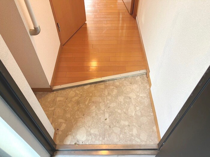 物件内観写真22　(玄関)