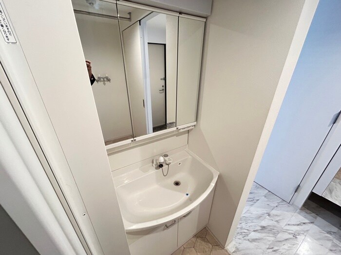 物件内観写真12　(洗面)