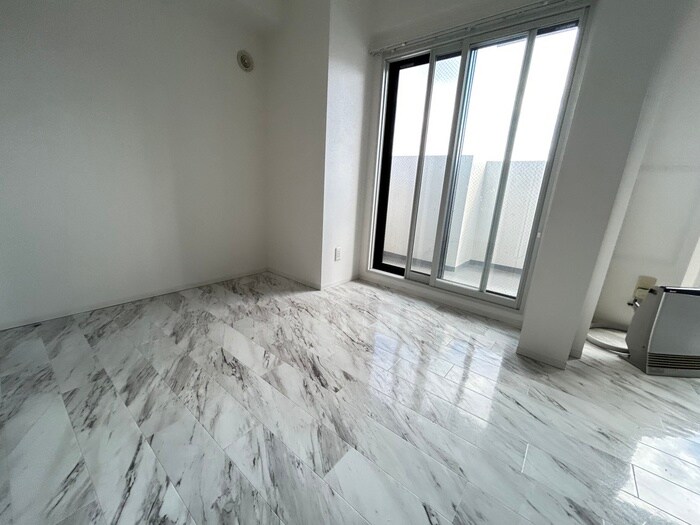 物件内観写真13　(居室)