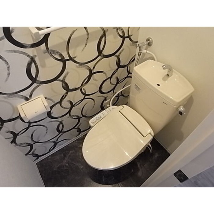 物件内観写真14　(トイレ)