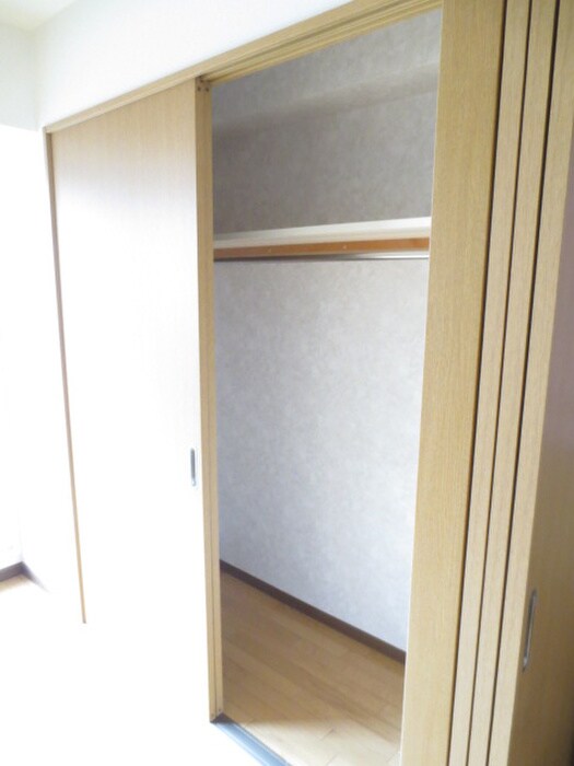 物件内観写真6　(収納)
