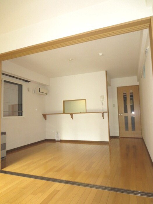 物件内観写真8　(居室)