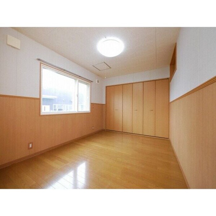 物件内観写真3　(居室)