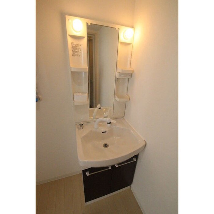 物件内観写真11　(洗面)