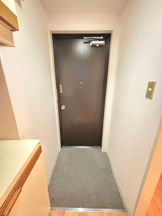 物件内観写真14　(玄関)