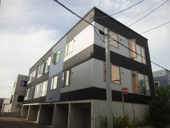 物件外観写真1　(外観写真)