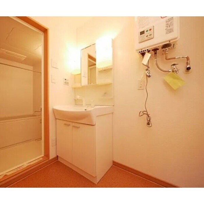 物件内観写真7　(洗面)