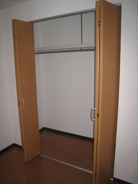 物件内観写真7　(収納)