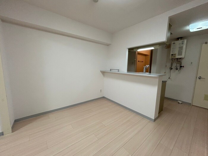 物件内観写真5　(居室)