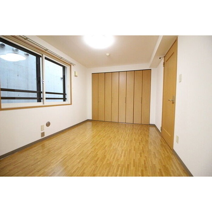 物件内観写真10　(居室)