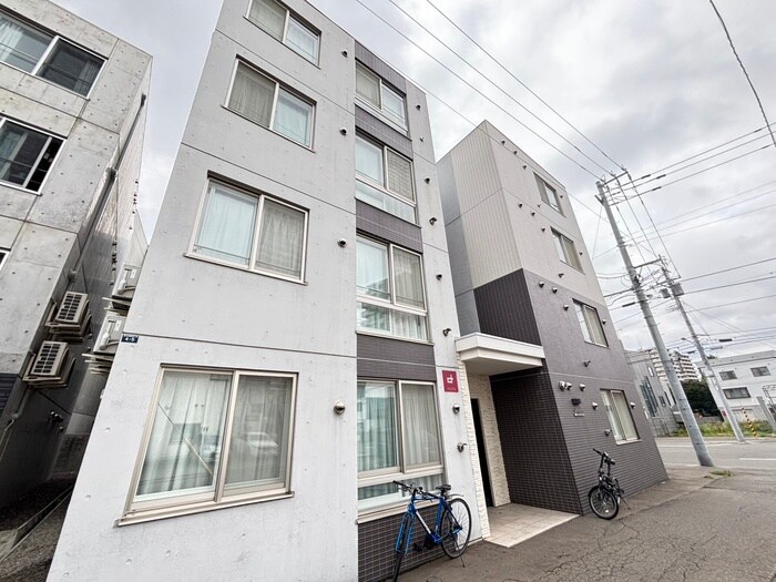 物件外観写真2　(外観写真)