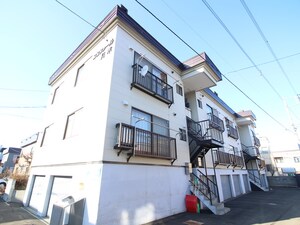 コンフォール月寒外観写真