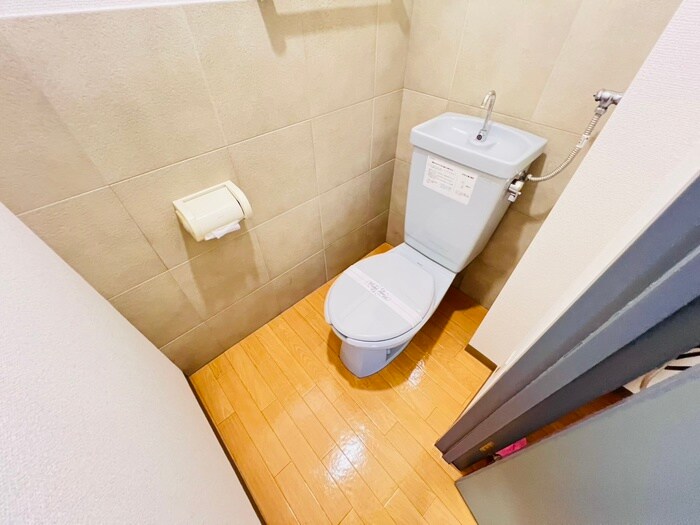 物件内観写真13　(トイレ)