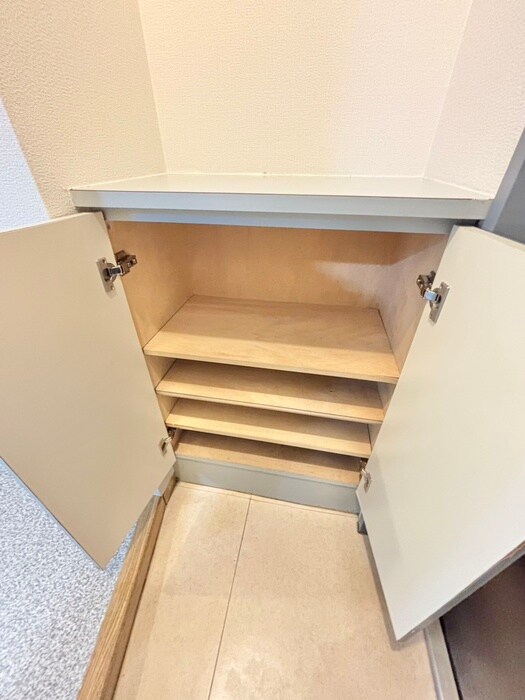 物件内観写真19　(靴箱)