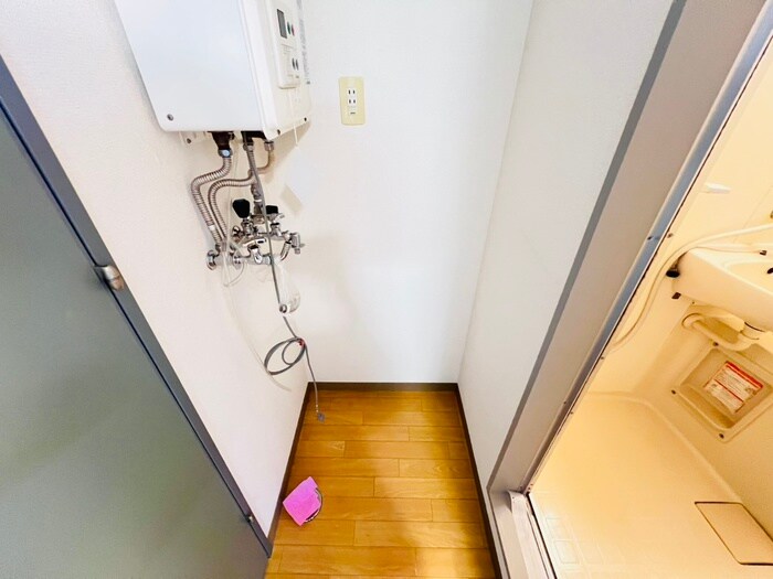 物件内観写真20　(洗濯機置場)