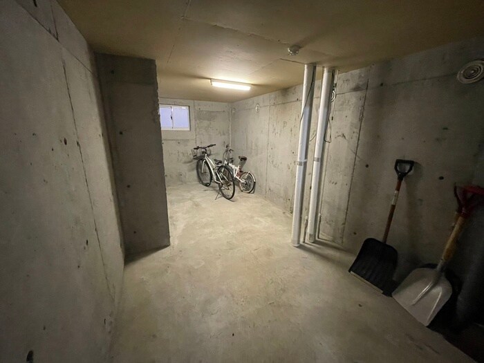 物件外観写真5　(駐輪場)