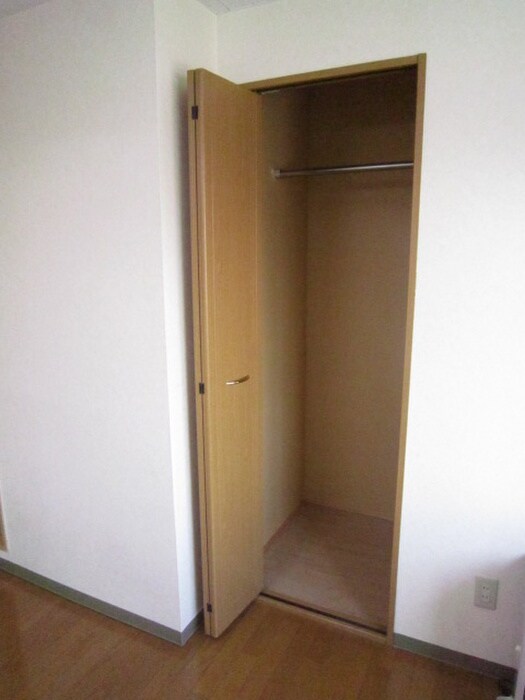 物件内観写真12　(収納)