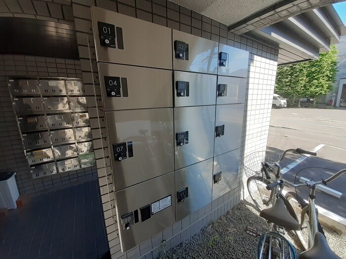 物件外観写真4　(建物設備)