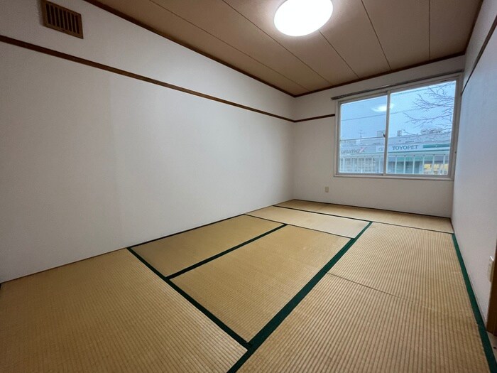 物件内観写真10　(居室)