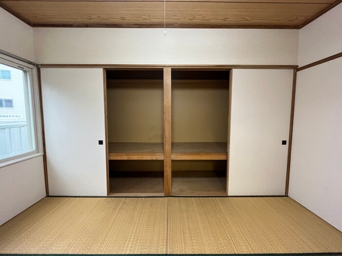 物件内観写真11　(収納)