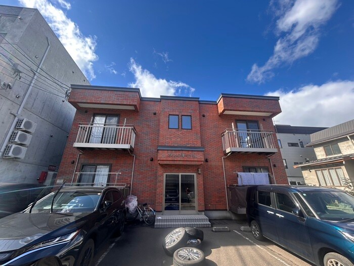 物件外観写真1　(外観写真)