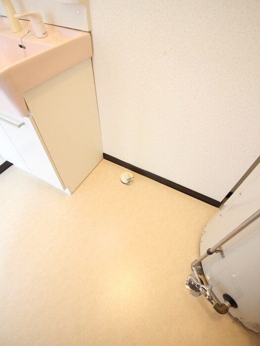 物件内観写真22　(洗濯機置場)