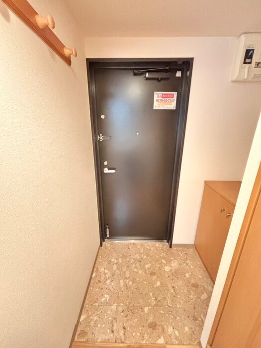 物件内観写真15　(玄関)