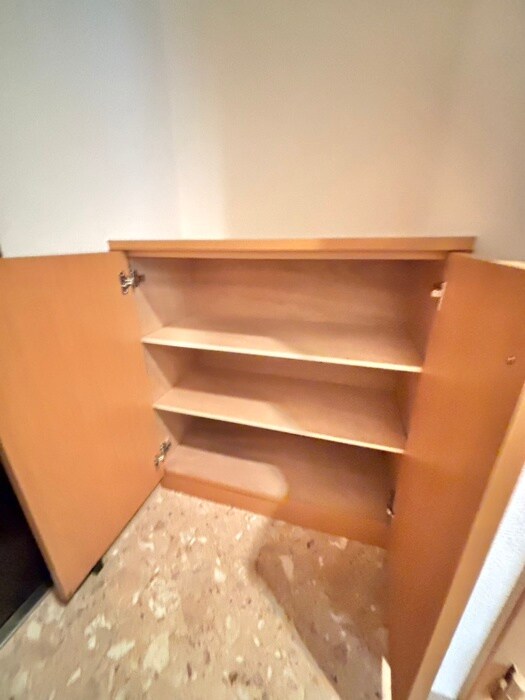 物件内観写真16　(靴箱)