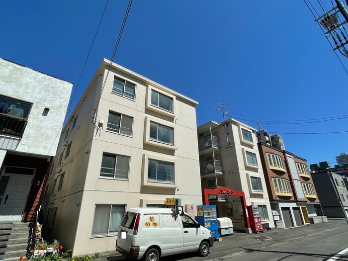 物件外観写真1　(外観写真)