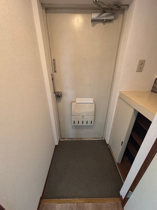物件内観写真19　(玄関)
