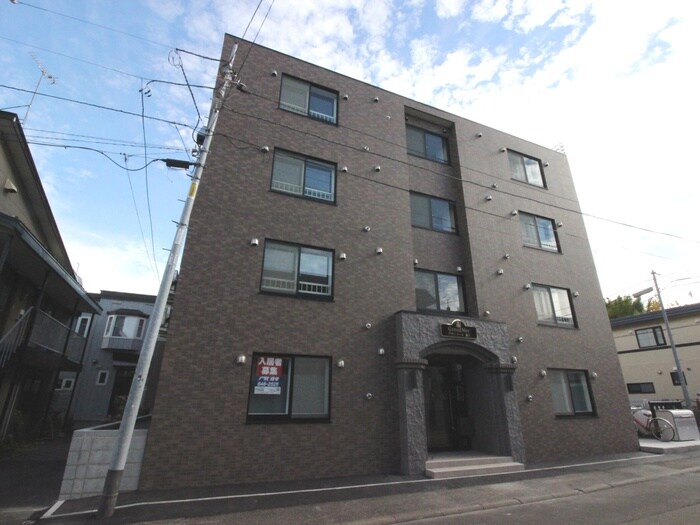 物件外観写真2　(外観写真)