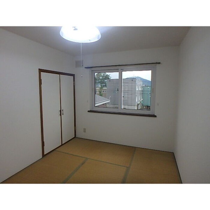 物件内観写真9　(居室)