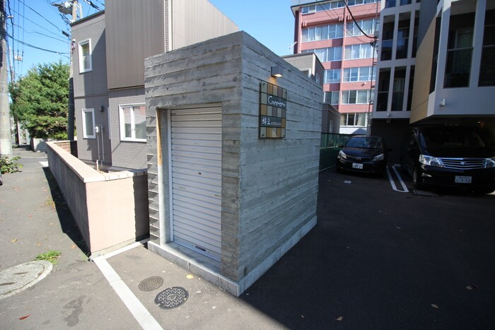 物件外観写真6　(建物設備)