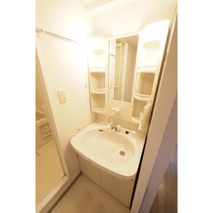 物件内観写真7　(洗面)