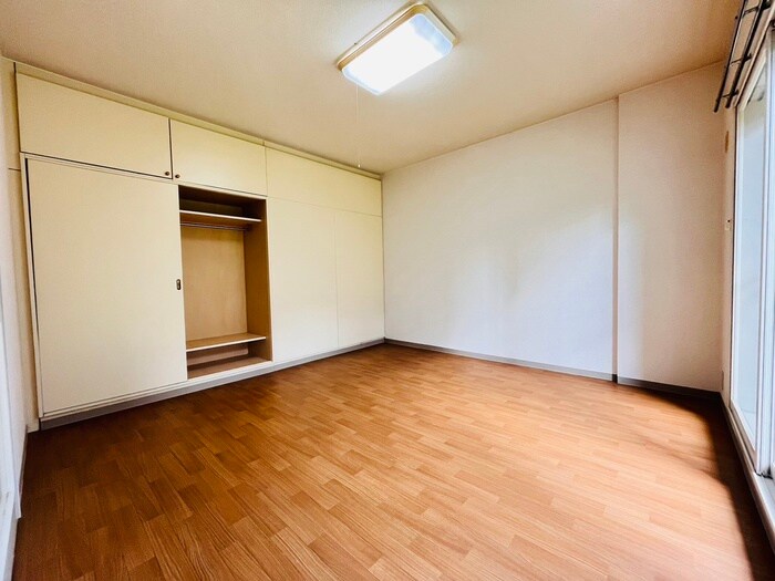 物件内観写真10　(居室)