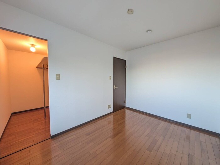 物件内観写真18　(居室)