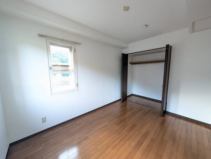 物件内観写真19　(居室)