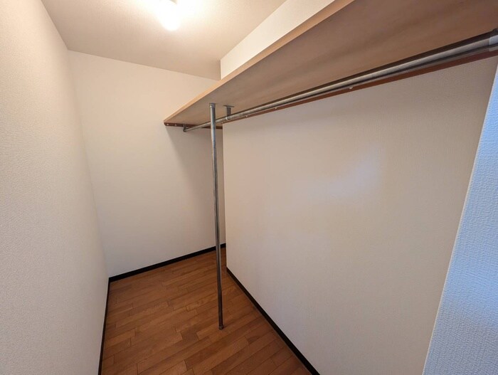 物件内観写真21　(収納)