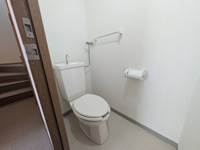 物件内観写真14　(トイレ)