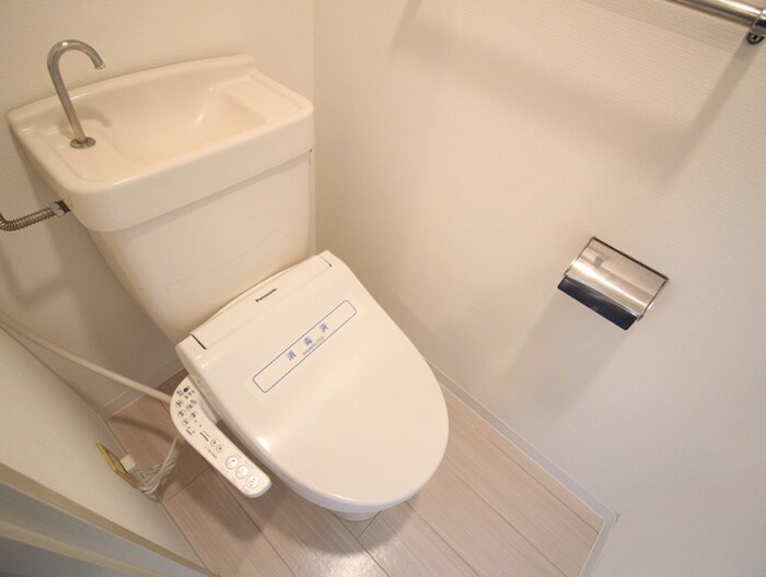 物件内観写真13　(トイレ)