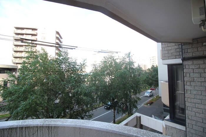 物件内観写真19　(室内からの展望)