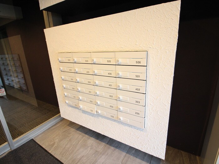 物件外観写真4　(建物設備)